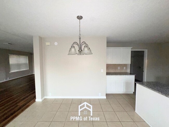 Photo - 18310 Atasca Wds Trce