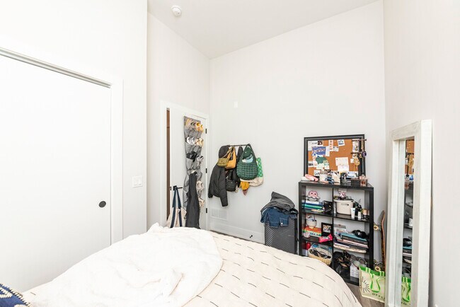 Photo - 2322 N Clark St Unit 410