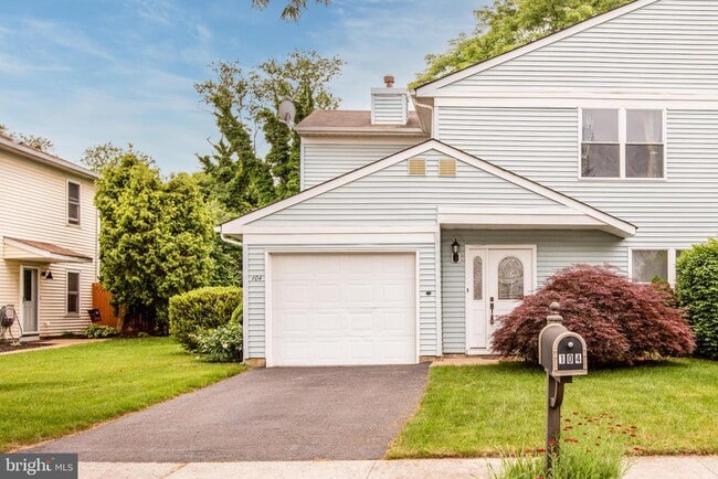 Photo - 104 Pebble Rd House