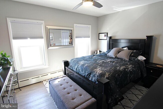 Photo - 6161 Lawnton St