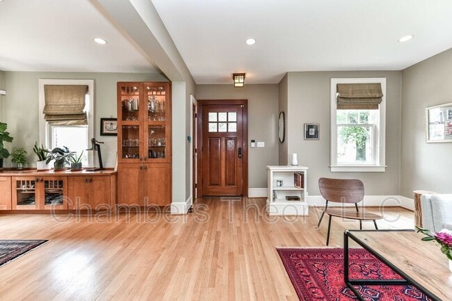 Photo - 904 Park Ave