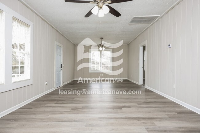 Photo - 1703 Pine St