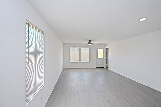 114 Haley Wy