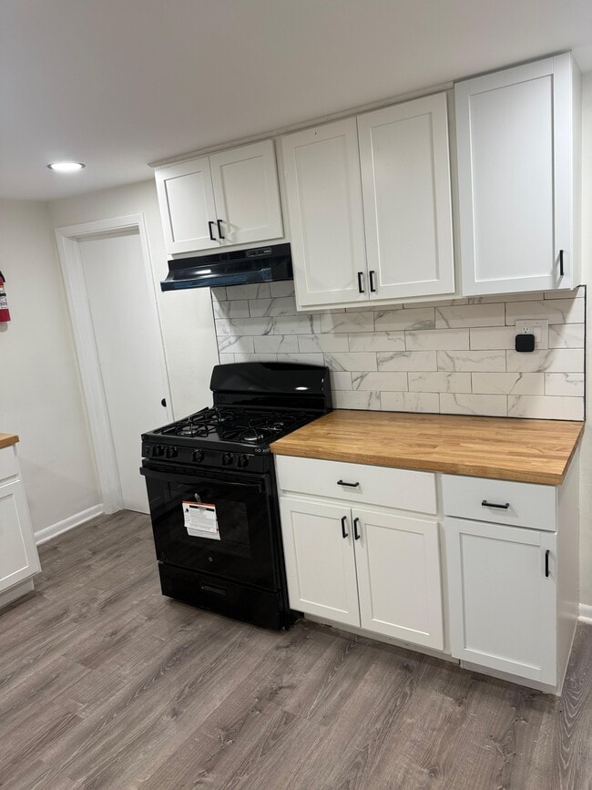 Photo - 630 Church St