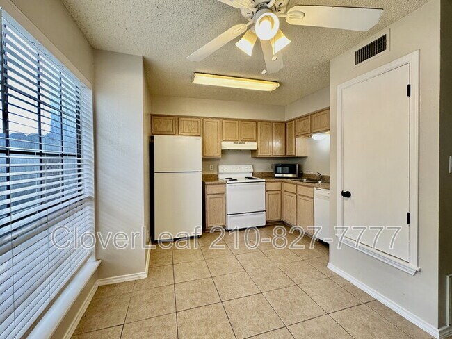 Photo - 10561 Starcrest Dr