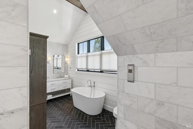 Photo - 1810 Quail Ct