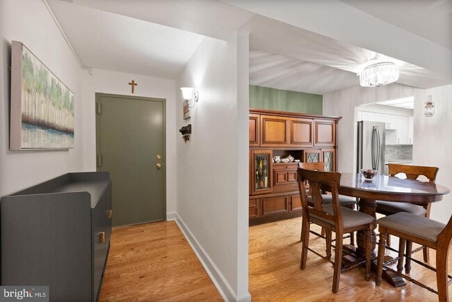 Building Photo - 7651 Tremayne Pl Unit 211