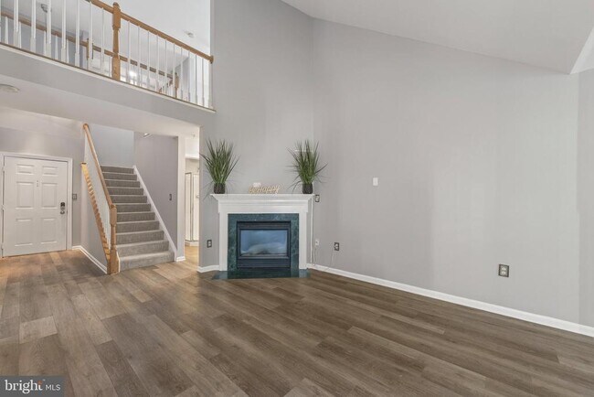 Photo - 15605 Everglade Ln Unit A303