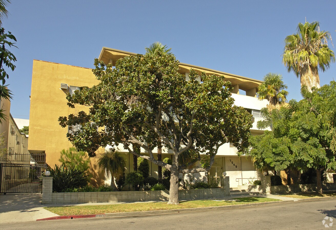 Century Manor Apartments - Century Manor Apartments