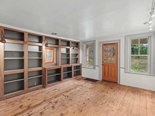 14001 Riker Rd