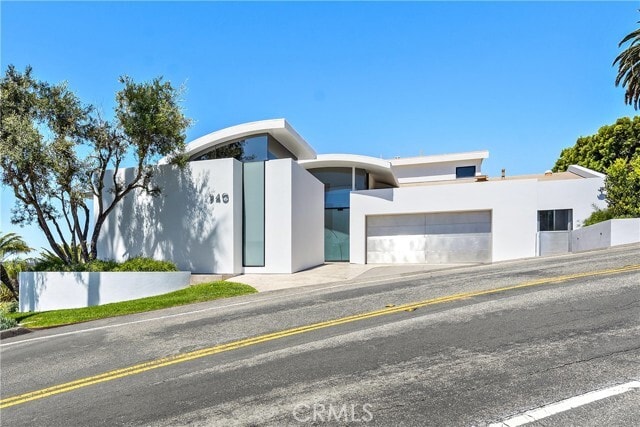 Photo - 940 Summit Dr
