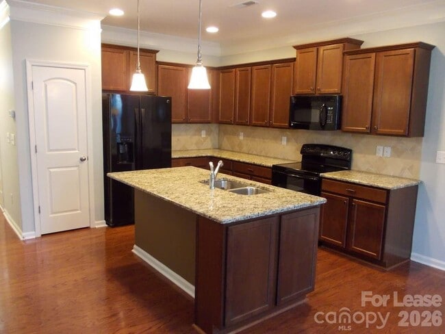 Photo - 9525 Burford Ln NW