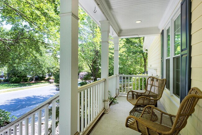 Photo - 2711 Ashland Dr