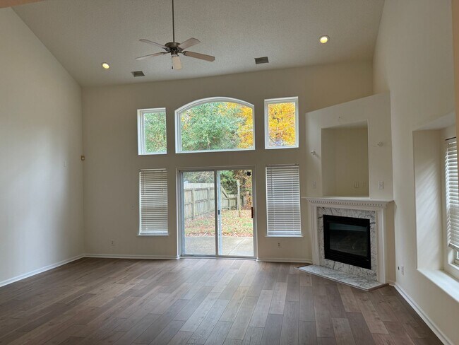 Photo - VILLAS AT LAKE LAWSON