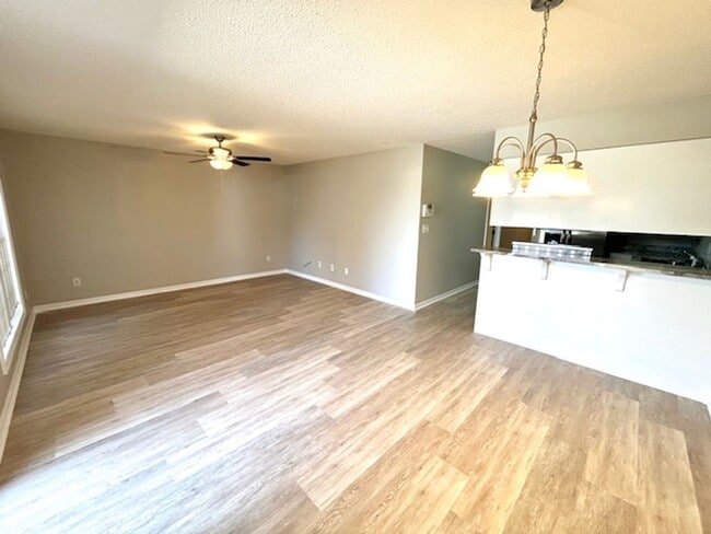 Photo - 118 Railroad Ridge Rd Apartment Unit 118 Railroad Ridge Road