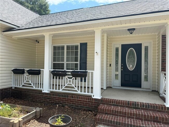Photo - 158 Asheford Way