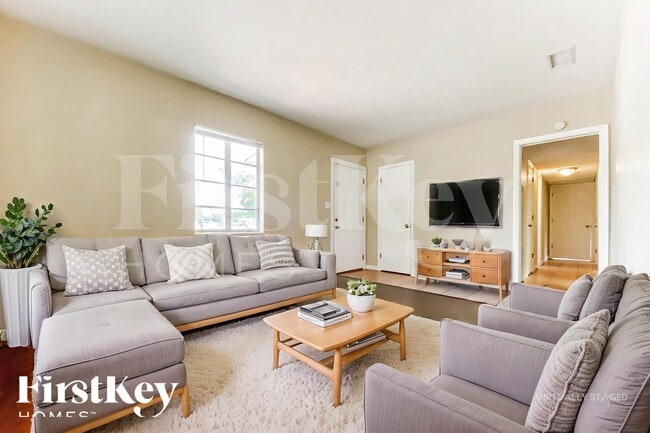 Photo - 1240 Stockton Dr