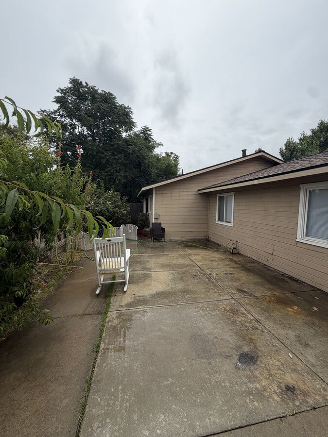 Photo - 205 - 442 N St. #A Unit A