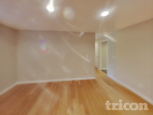 Photo - 7213 NW Rhododendron Pl