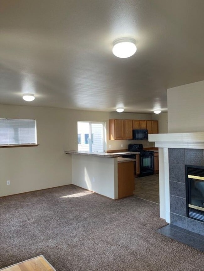 Photo - Beautiful 4 Bedroom 2.5 Bath in Liberty Ri...
