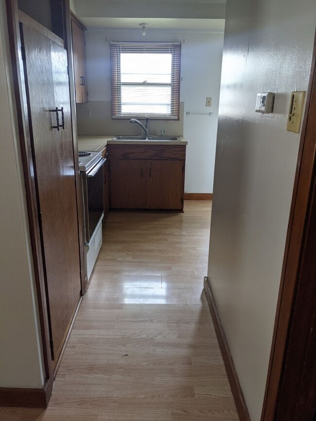 Photo - Cute 1 bedroom house! Located near Ta Ha Zouka Park!  Bonita casa de 1 dormitorio. ¡Ubicada cerca...