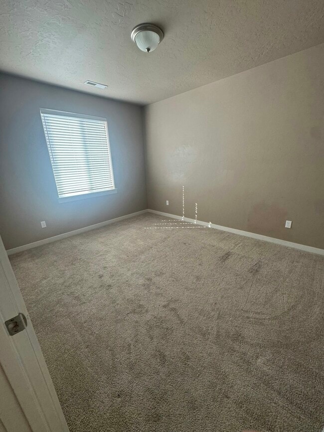 Photo - 18551 White Rose Pl