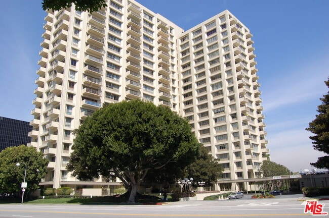Photo - 2160 Century Park E Unidad 1503