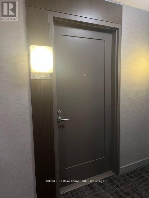 Photo - 310 Tweedsmuir Ave