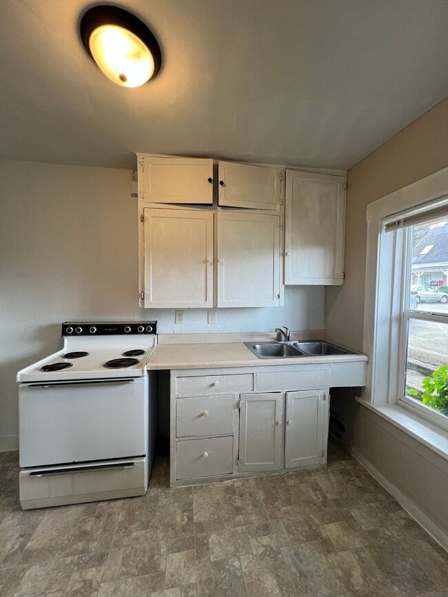 Photo - 93754 Unit 7