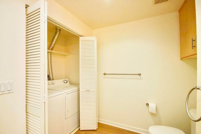 Photo - S. Hudson Ave #113 Unit 113