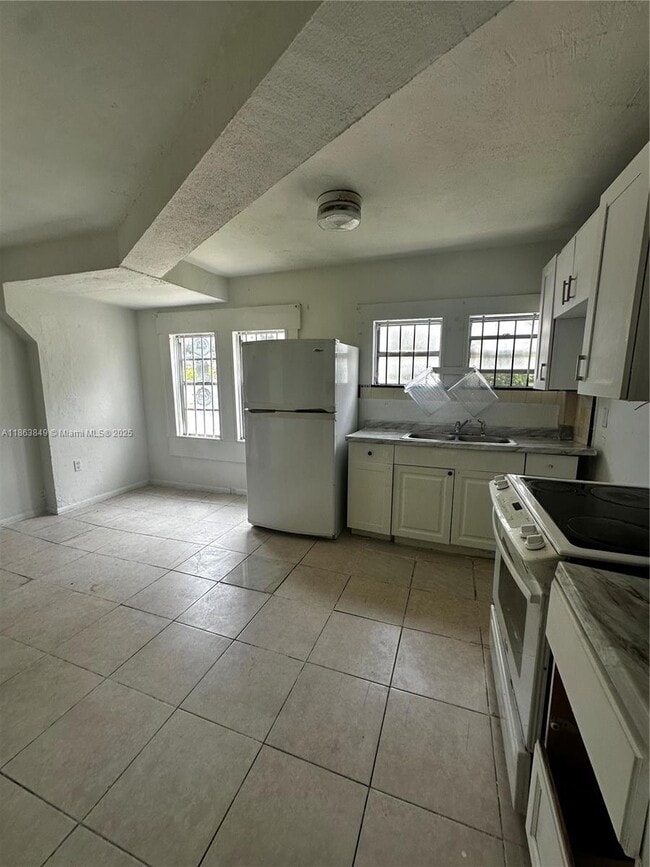 Photo - 1925 NW 56th St