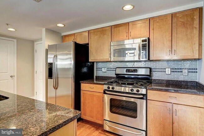 Photo - 1220 N Fillmore St Unit 909