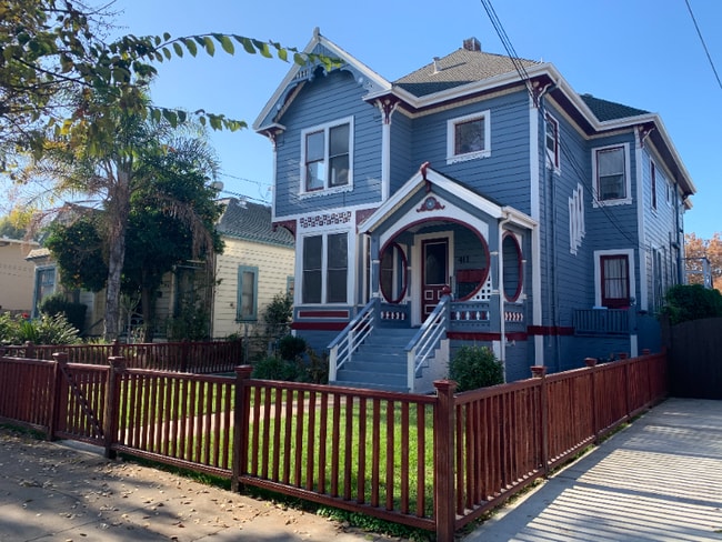 Building Photo - 411 S 11th St Rental