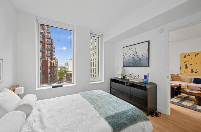 Photo - 1 bedroom in LONG ISLAND CITY NY 11101 Unit 0610