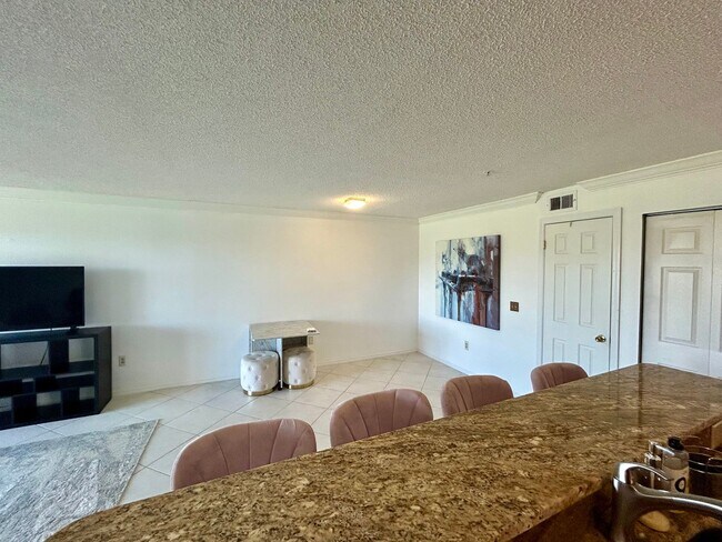 Photo - 2400 Feather Sound Dr