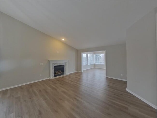 Photo - 21313 Independence Ave