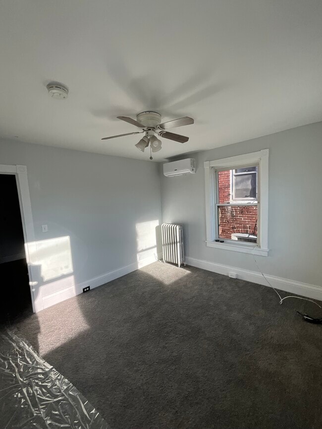 Photo - 40 N Poplar St Unit 102