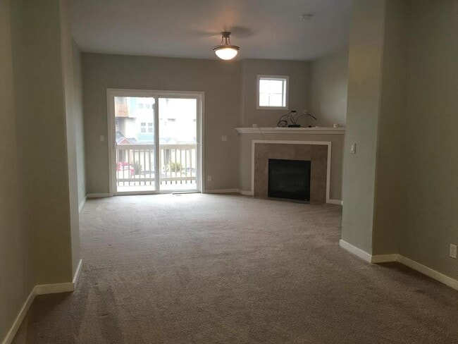 Photo - 475 SE 35th St