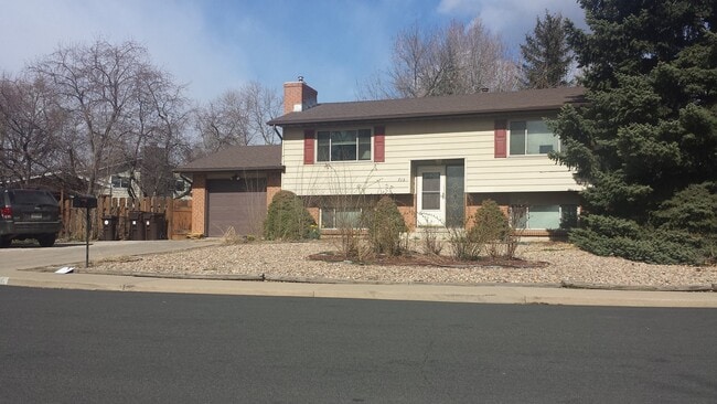 Spacious 4B/2B Home in Boulder, CO! Availa... - Spacious 4B/2B Home in Boulder, CO! Availa...