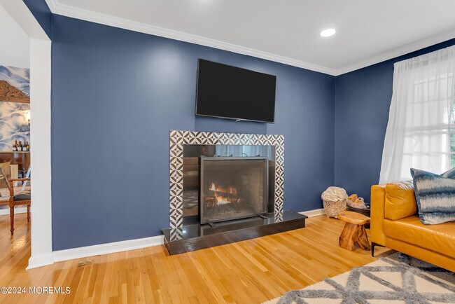 Photo - 201 Buttermere Ave