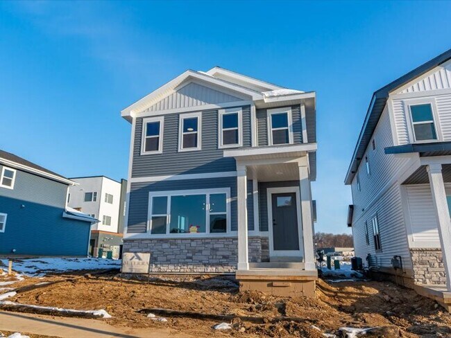 Photo - 4880 Romaine Rd