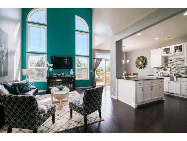 15208 Florist Cir