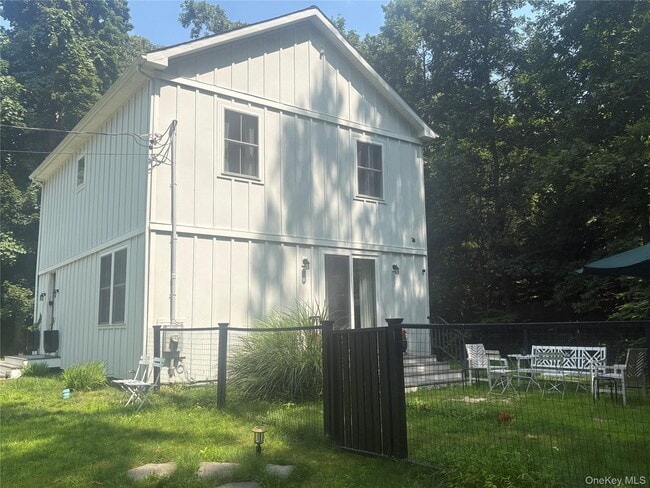 Photo - 13595 Soundview Ave