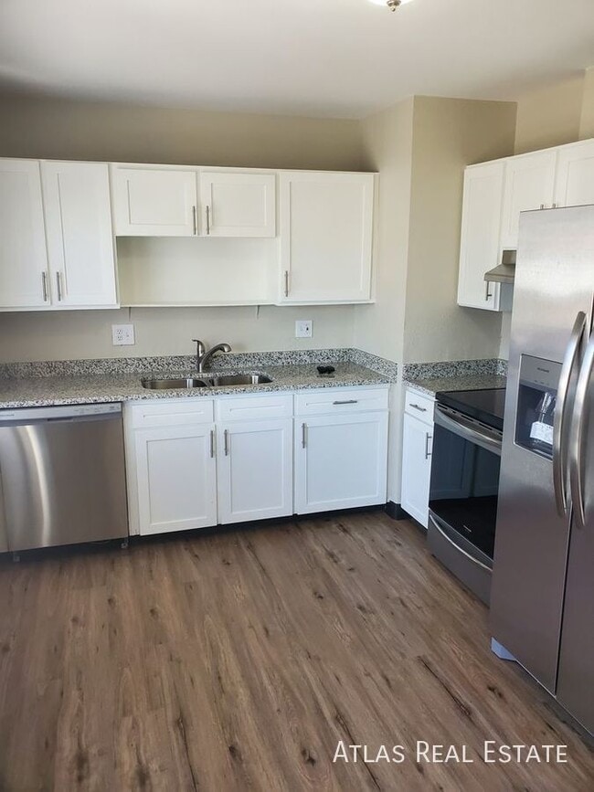 Photo - 1529 Atwood St