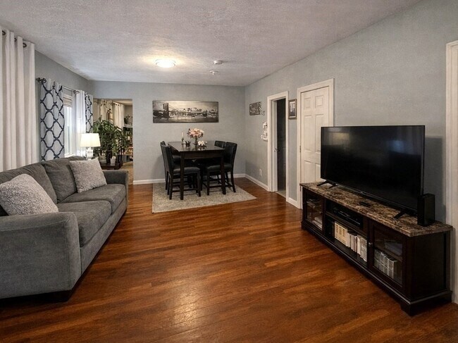 Photo - 178 Cohasset St Unit 1