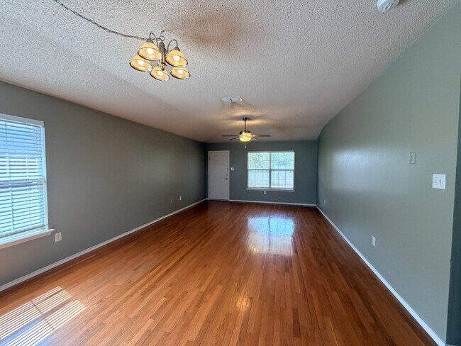 Photo - "Charming 3-Bed, 2-Bath Home in Lubbock's Serene Neighborhood – 1,315 Sq Ft of Comfortable Living!"