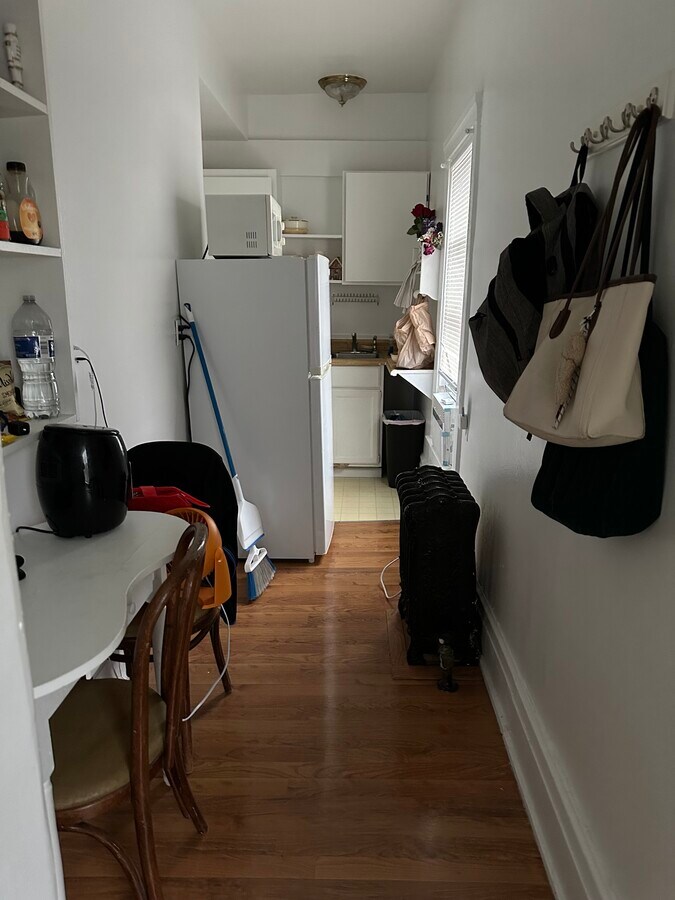 Photo - 723 Lawrence St - Utilities Included