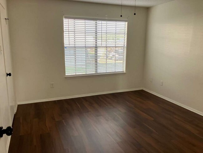 Photo - 119 Circle Ct Unit 114