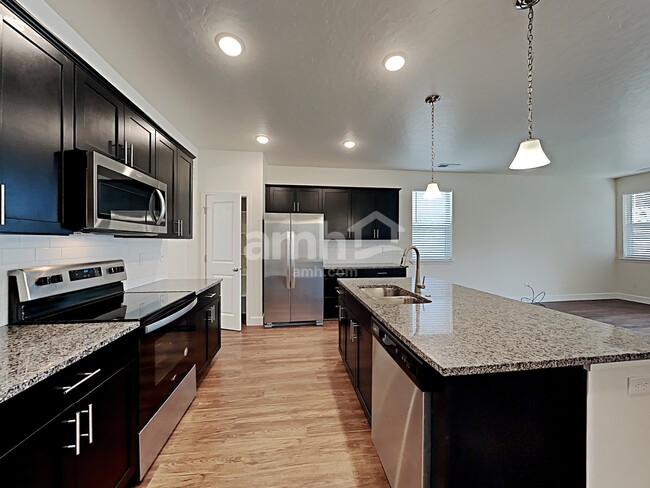 Photo - 175 E Sicily Dr