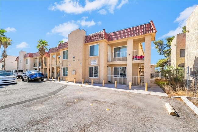 Building Photo - 5303 Del Gado Dr
